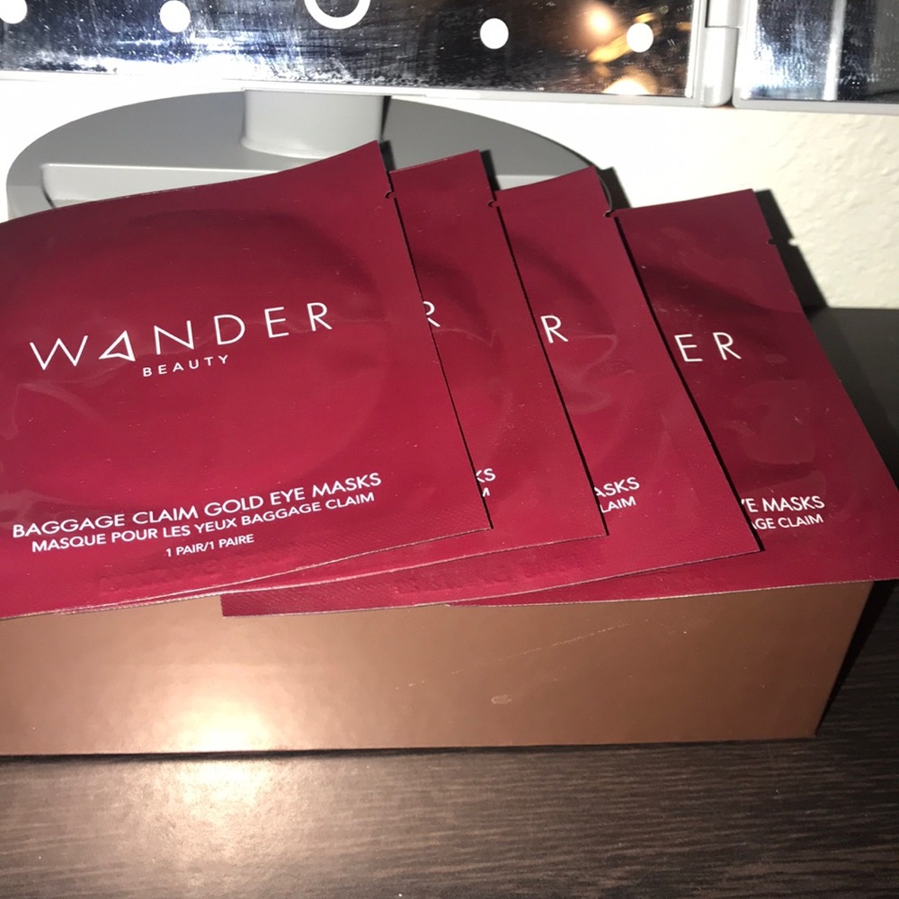 4 Wander Beauty Baggage Claim Gold Eye Masks